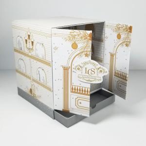 Buy cheap Dustproof Foldable Magnetic Gift Box , Antiwear Cardboard Box With Magnetic from wholesalers