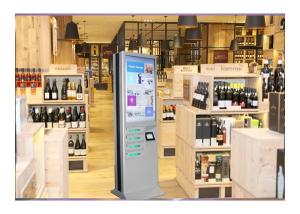 China Lcd Multi Function Emergency Mobile Phone Charging Kiosk , Phone Charger Station With Lockers on sale