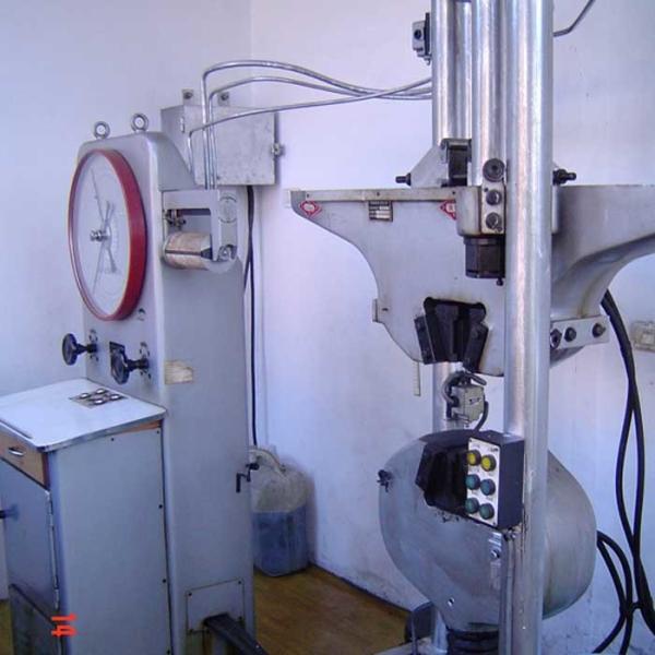 Self Support Four Column GSM 3 Legged Tower