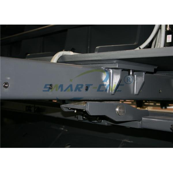 Small NC Hydraulic Shearing Machine 3200mm High Speed Running Smoothly