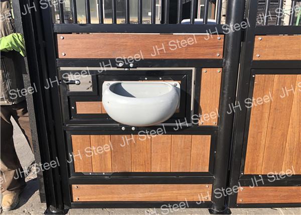 Quality Horse Stall in Galvanized Hot dip galvanized or powder coated horse stall wholesale
