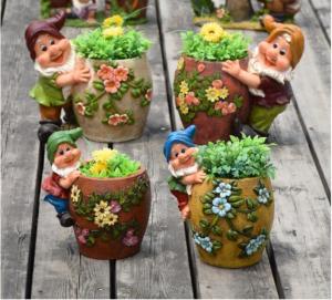 Cheap Resin garden gnome elf figurine flower pot garden decoration for sale