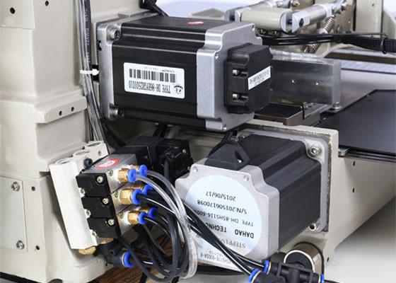 Stepper Motor Compact Sewing Machine , Monogram Sewing Machine For Different Thickness Material