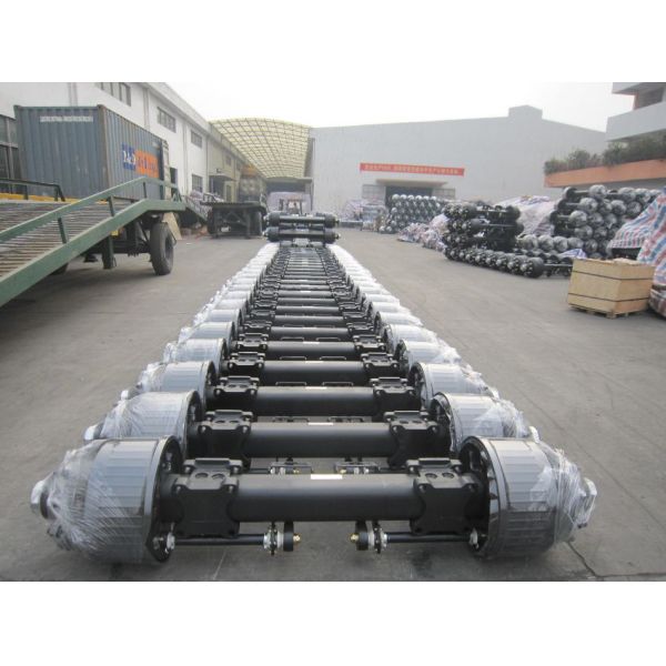 Steering axle assembly