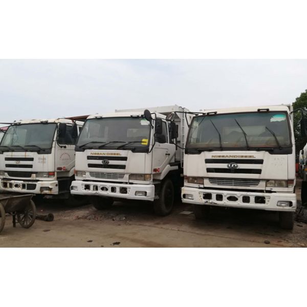 1 Year Warranty Used Construction Machinery NISSAN DIESEL Concrete Mixer