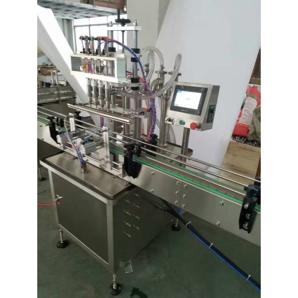 Automatic Liquid Filling Packaging Machine 4 Heads Straight Line