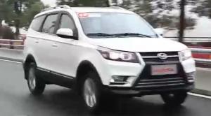 Cheap Low Fuel Consumption Inventory SUV 5MT 7 Seater Family SUV for sale