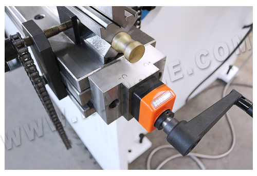 WC67K Galvanized sheet hydraulic NC automatic sheet metal press brake bending machine with E21 control system