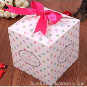 Cheap Wholesale Valentine's day gift box with pink Ribbon for sale