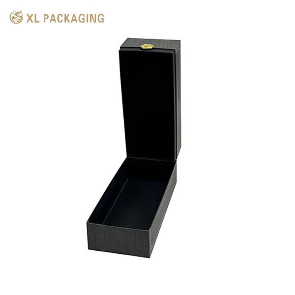 XL Packaging Custom Packaging Box Factory Stylish Hinge Wine Gift Box with Gold Metal Nameplate and EVA Inner Support for Black Wine Paper Packaging