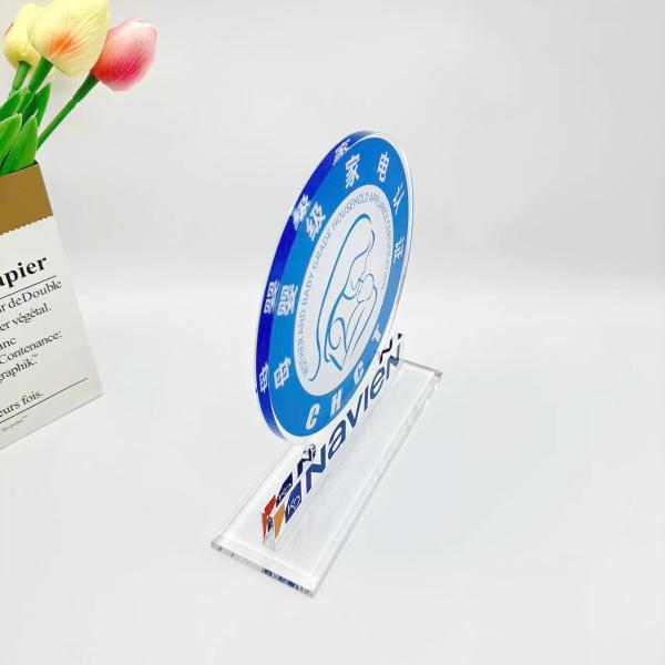 Stylish Clear Cast Acrylic Trophy Awards 8'' H Custom Printing For Celebration Event