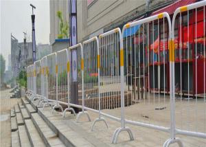 China Hot Dip Galvanized Temporary Mesh Fencing Crowd Control Barrier Barrier Stand on sale