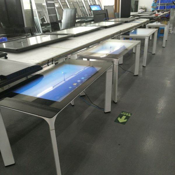 Android 11 RJ45 LCD Interactive Touch Screen Table