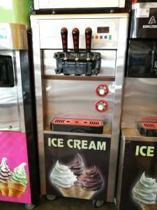 Cheap Commercial Ice Cream Machine Soft Serve Freezer R22 Refrigerator Capacity 18-23L/h for sale