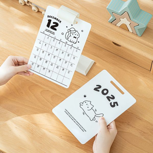 OEM/ODM Multi-color Cat-themed Printing Calendar 300G White Thick Recordable Cardboard Cute Desk Calendar