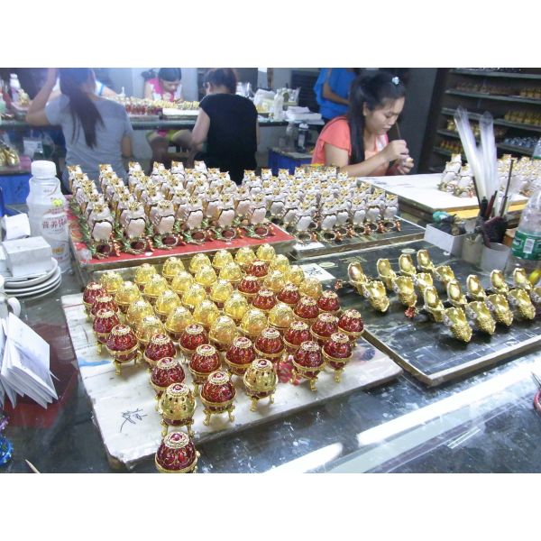 Art Collectible Metal Rooster Statue Trinket Box Roosters on Old Metal Trinket Box