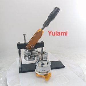 Cheap badge making machine with square 50x50mm mold/moulds for sale