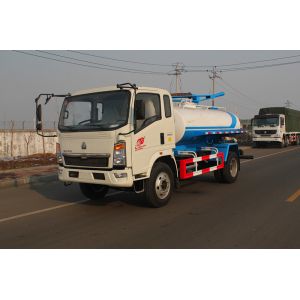 China Vacuum Dirt Sewage Suction Truck Cleaning Vehicle Garbage Truck 6M3 sinotruck howo red or yellow on sale
