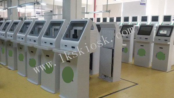 32 Inch Touch Screen Payment Kiosk Self Ordering Kiosk/ Wall Mounted Kiosk For Fast Service