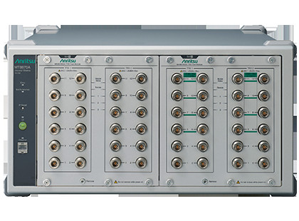 Universal Wireless RF Communications Test Set Anritsu MT8870A
