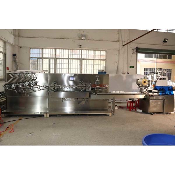30 - 120PC Wet Wipes Production Machine With 5 Slitting Lanes Baby Wipes Packing Machine