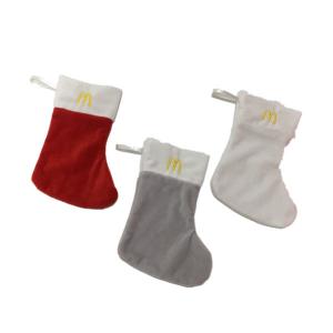 China 18cm 7.09in McDonald'S Soft Cable Knit Personalized Needlepoint Christmas Stockings Oem on sale