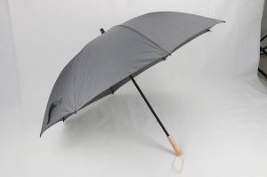 Cheap 30 Inch Mens Black Golf Umbrella , Wooden Handle Long Shaft Golf Umbrella for sale