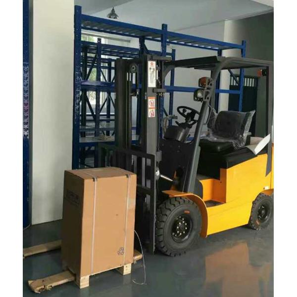 Yellow Industrial Lift Truck , Battery Powered Forklift With Two Lifting Cylinder