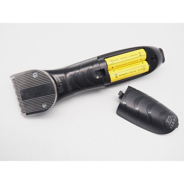 Z-303 Rechargeable Battery Hair Cutter Set with 3 Guide Combs Professional Hair Trimmer