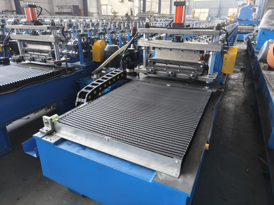 Automatic Control And Shearing System Soffit Panel Rolling Forming Machine For Smooth Operation