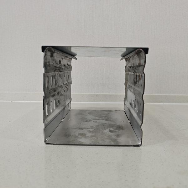 Wall Mounted SS Cable Tray Bridge Custom Length Durability With Easy Installation