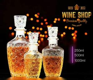 Cheap 250ml 500ml Whiskey Glass Bottle Wine Container With Glass Lid Square Shape for sale