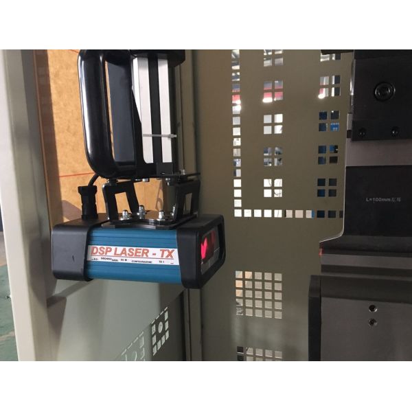 9 axis Cnc Hydraulic Press Brake Machine automatic front supporting plate bending machine