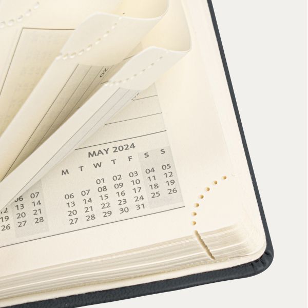 2024 Hardcover Academic Planner Weekly Monthly Page Layout Expense Pages