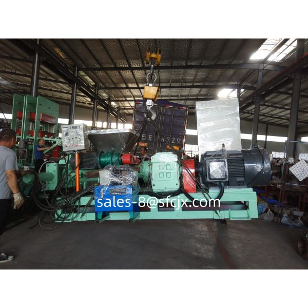 High Performance Rubber Extrude Machine with Force Feeding Screw and Strainer With18 Month Warranty