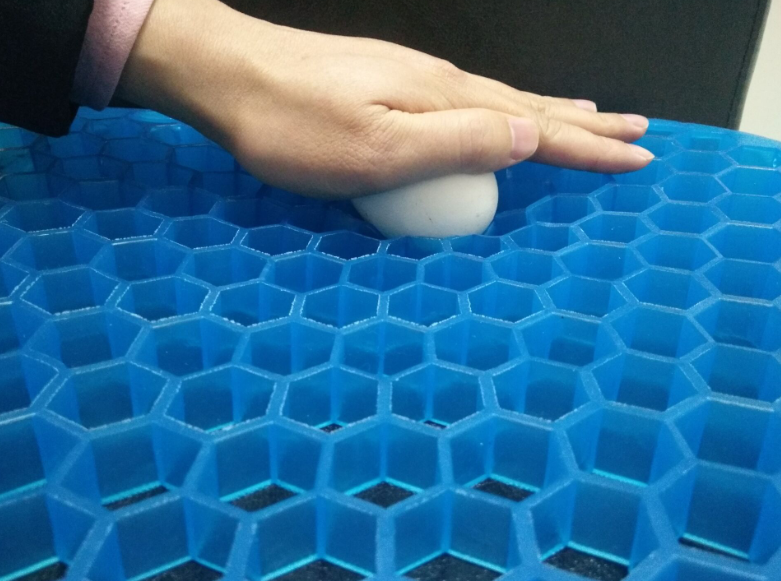 Sweaty Ice Gel Auto Car Cushions Sore Relief Multi Function Universal Type