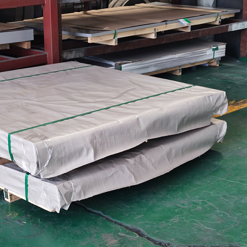 Width 1000mm-2000mm Stainless Steel Hot Rolled Sheet 3mm Mill Edge