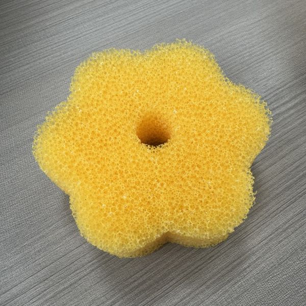 Scrub Daddy FlexTexture Sponge with Temperature-Activated Smart Texture for Multi Surface Cleaning and Odor-Resistant Hygienic Design