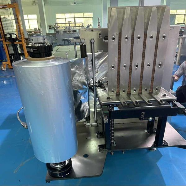 Large Capacity Alcohol Swab Dispenser Machine Suitable for High Traffic Areas Including Hospitals Clinics and Pharmacies