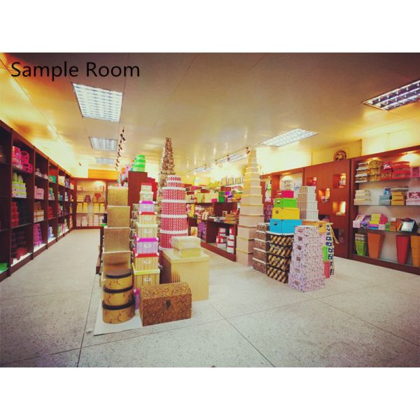 High End Large Size Glossy Lamination Surface Finishing Cardboard Foldable Boxes