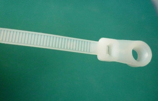 Mountable head cable ties