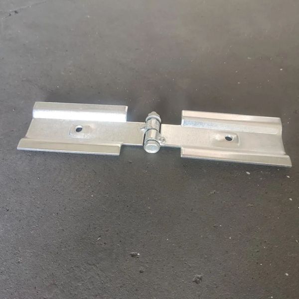 Heavy Duty Galvanized Steel Cable Tray Fittings For Wall Mounted Installation With Corrosion Resistance