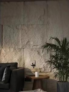 Cheap Polyurethane Man Made Stone Panels Fake Stone Wall Covering 600*600mm for sale