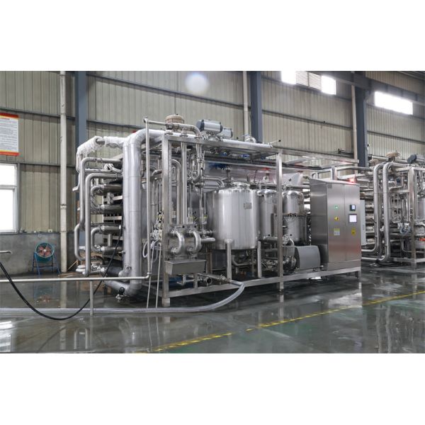 Customized Screw Pump Structure Automatic Tubular Milk Juice Uht Sterilizer 3000lph
