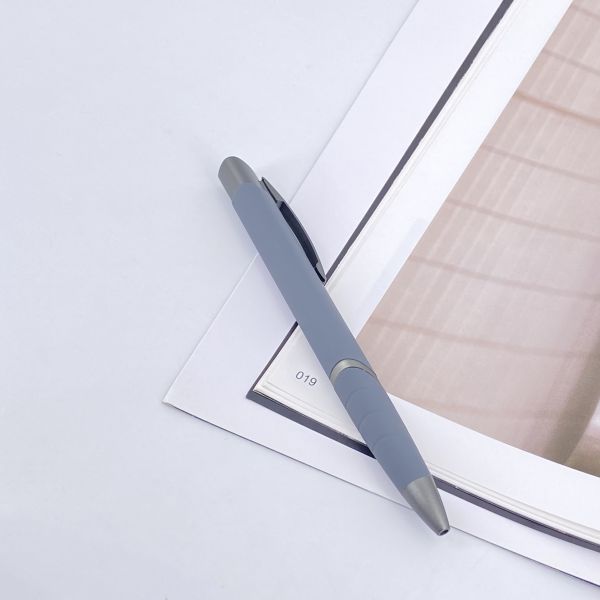 School Stationery Triangle Plastic Ball Pen Soft Coating Matt Ballpoint Pen With Logo